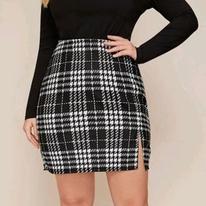Split Hem Plaid Skirt